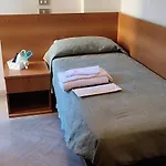Cortina 3*