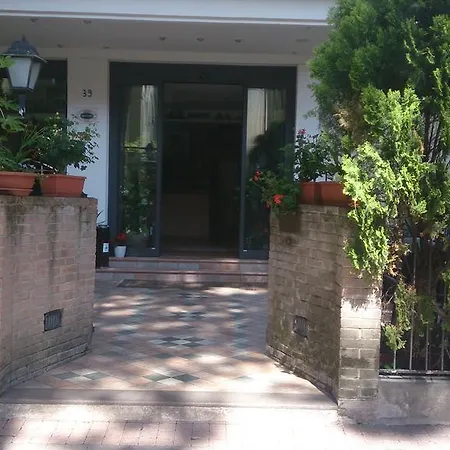 Hotel Cortina 3*
