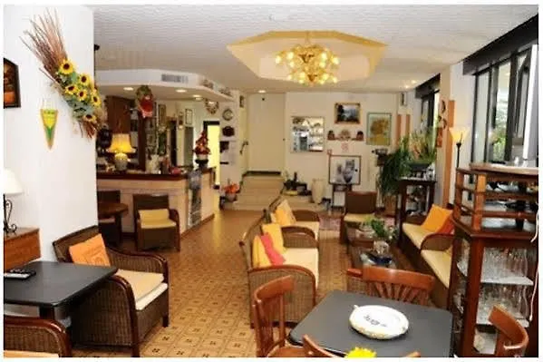 Cortina Hotel 3*